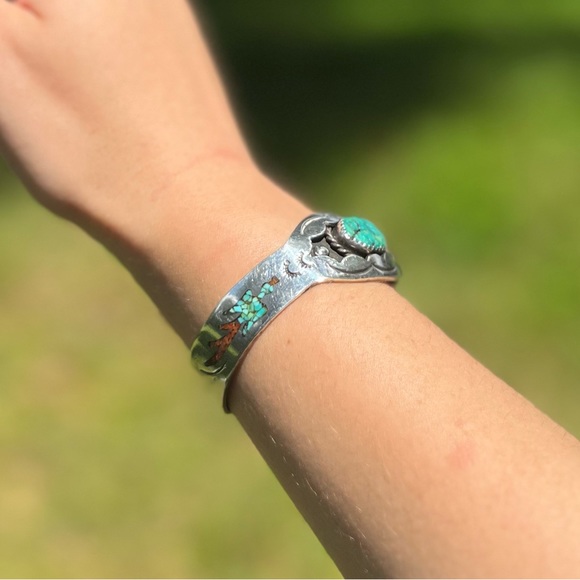 Vintage Navajo Waterbird Inlay Cuff Bracelet - Picture 3 of 16